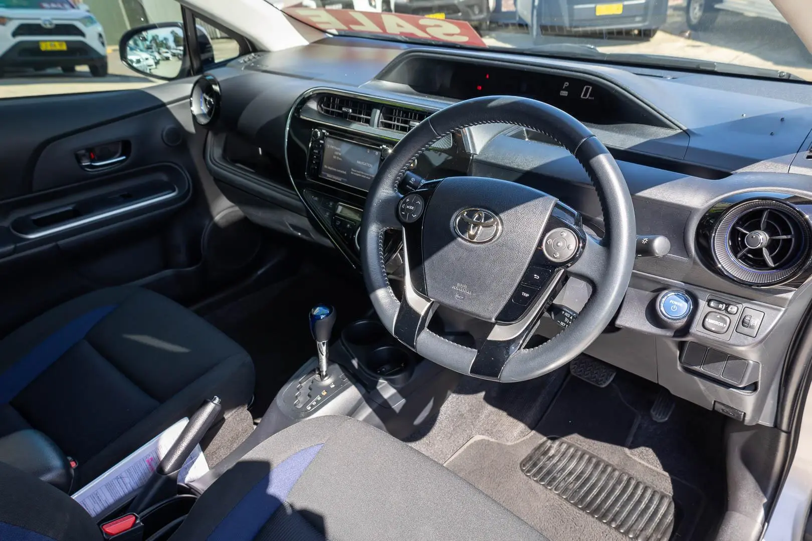 2019 Toyota Prius C Gallery Image 7