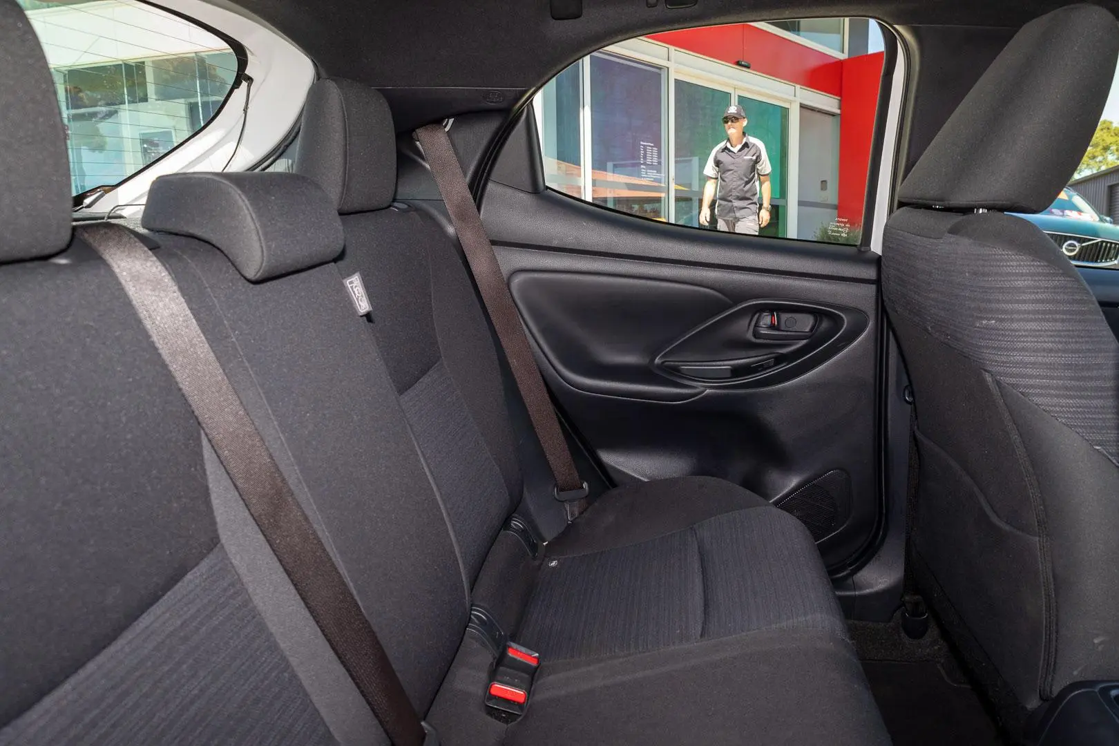 2022 Toyota Yaris Gallery Image 9