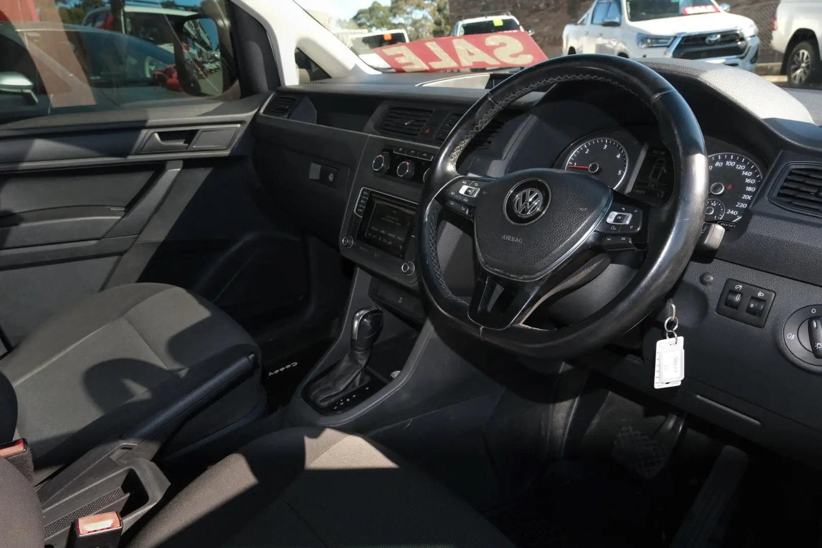 2018 Volkswagen Caddy Gallery Image 7