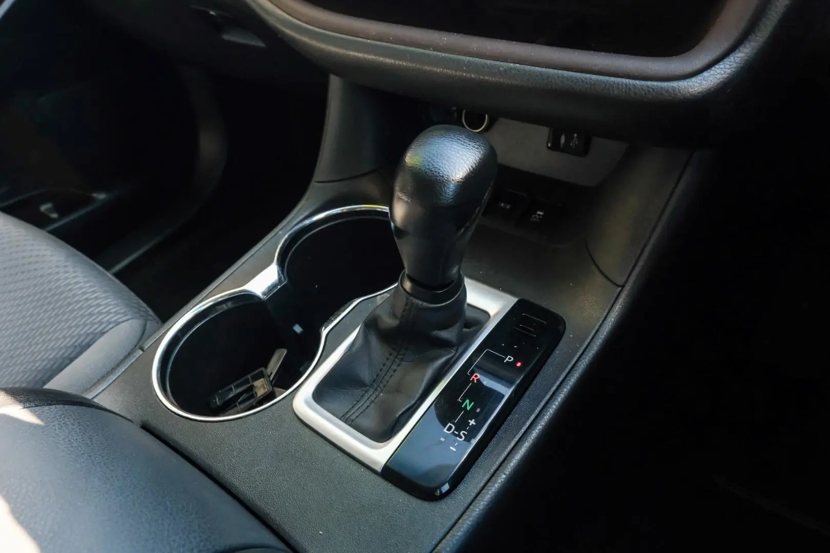 2015 Toyota Kluger Gallery Image 14