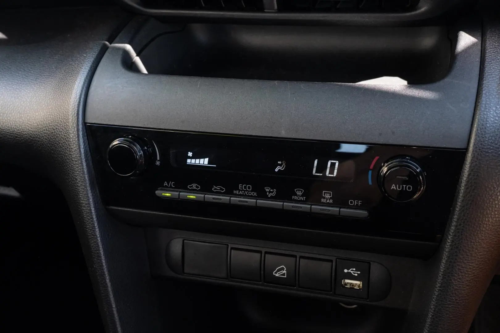 2022 Toyota Yaris Cross Gallery Image 13