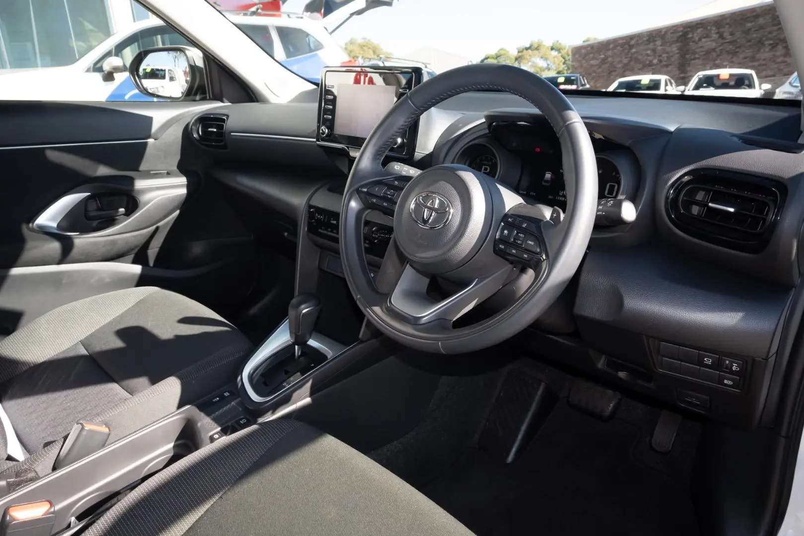 2023 Toyota Yaris Cross Gallery Image 7