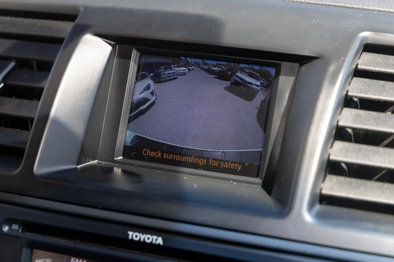 2012 Toyota Kluger Gallery Image 15