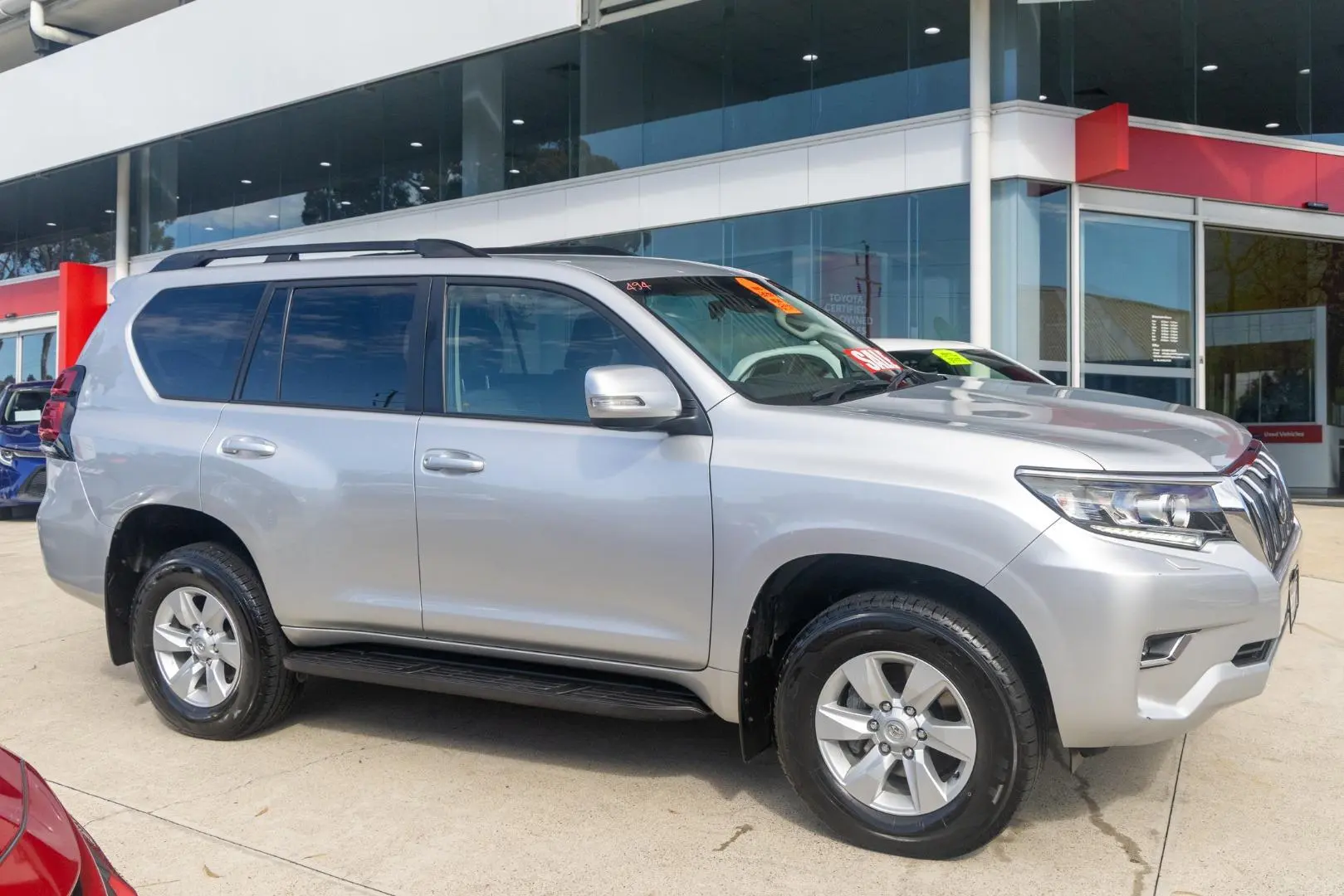 2022 Toyota Landcruiser Prado Gallery Image 3