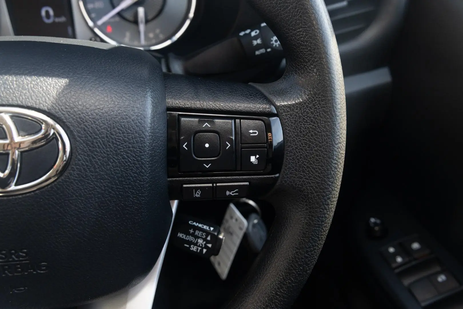 2024 Toyota Hilux Gallery Image 12
