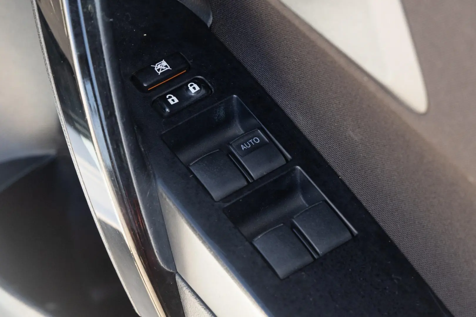2018 Toyota Corolla Gallery Image 18
