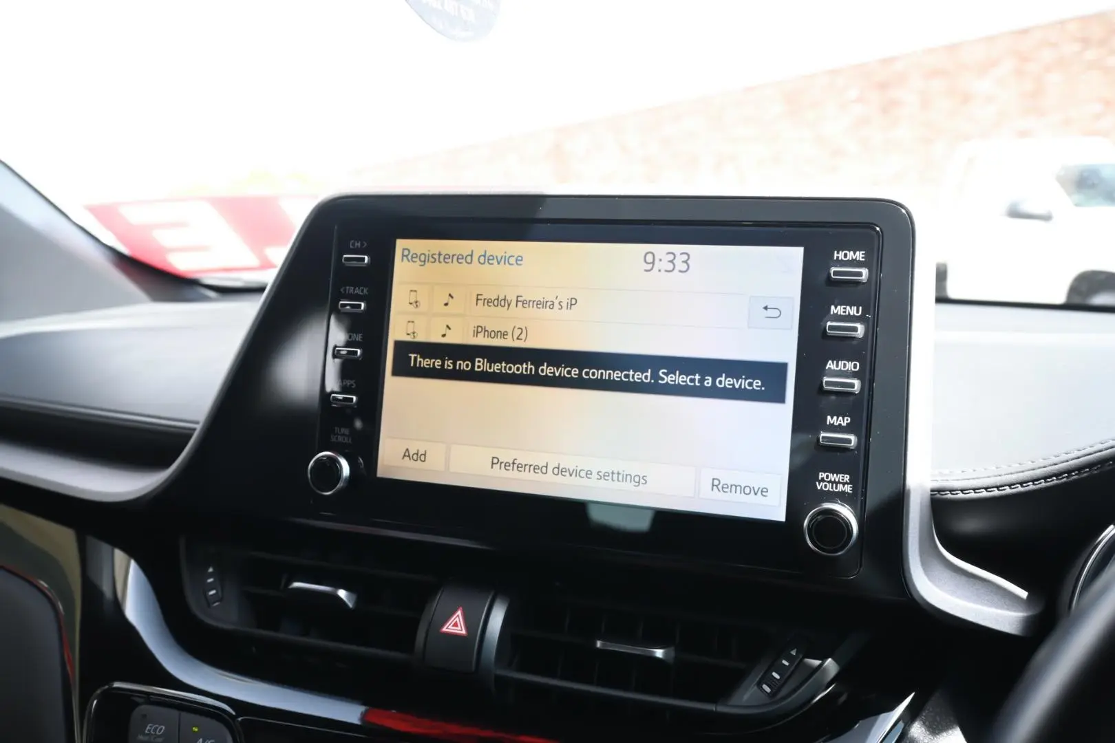 2020 Toyota C-HR Gallery Image 18