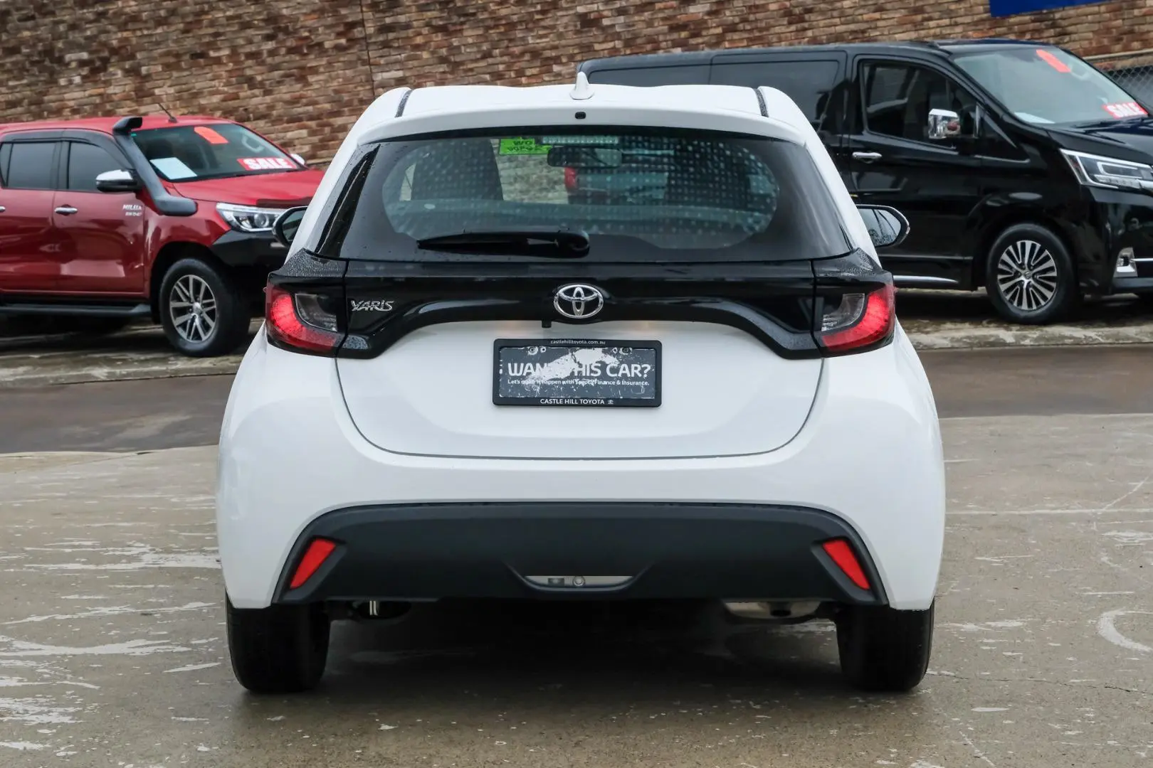 2022 Toyota Yaris Gallery Image 5