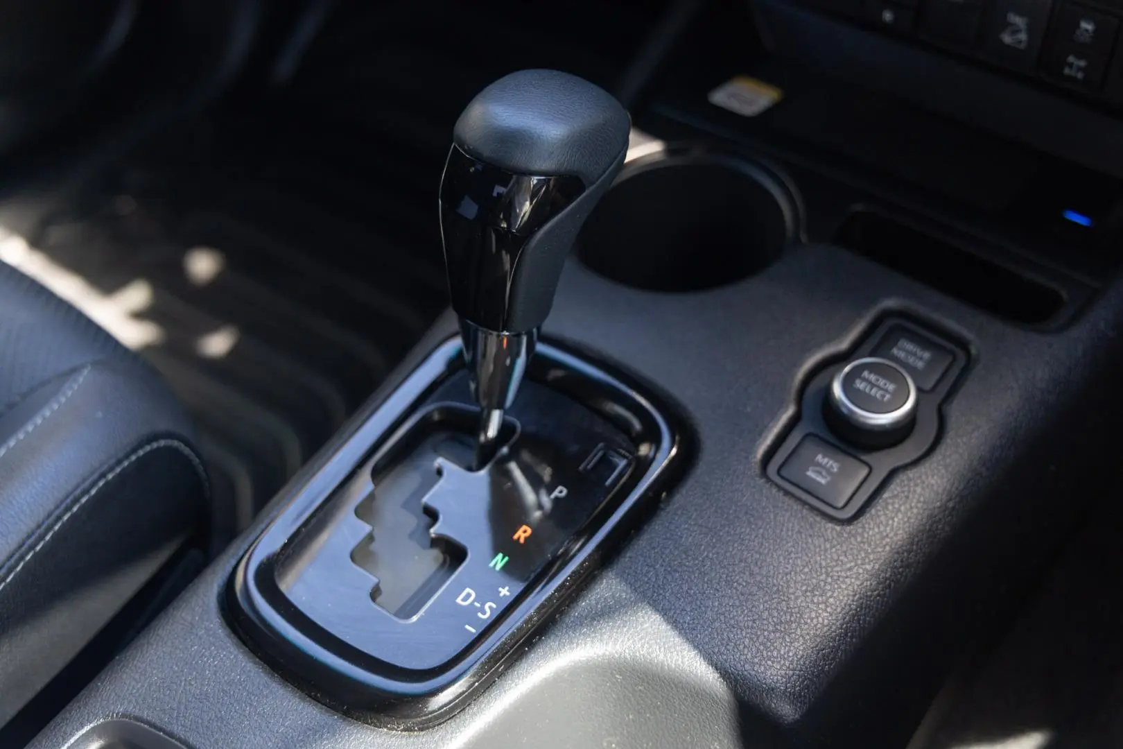 2025 Toyota Hilux Gallery Image 10