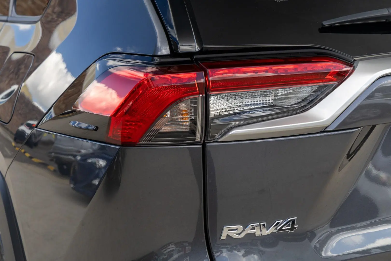 2020 Toyota RAV4 Gallery Image 20
