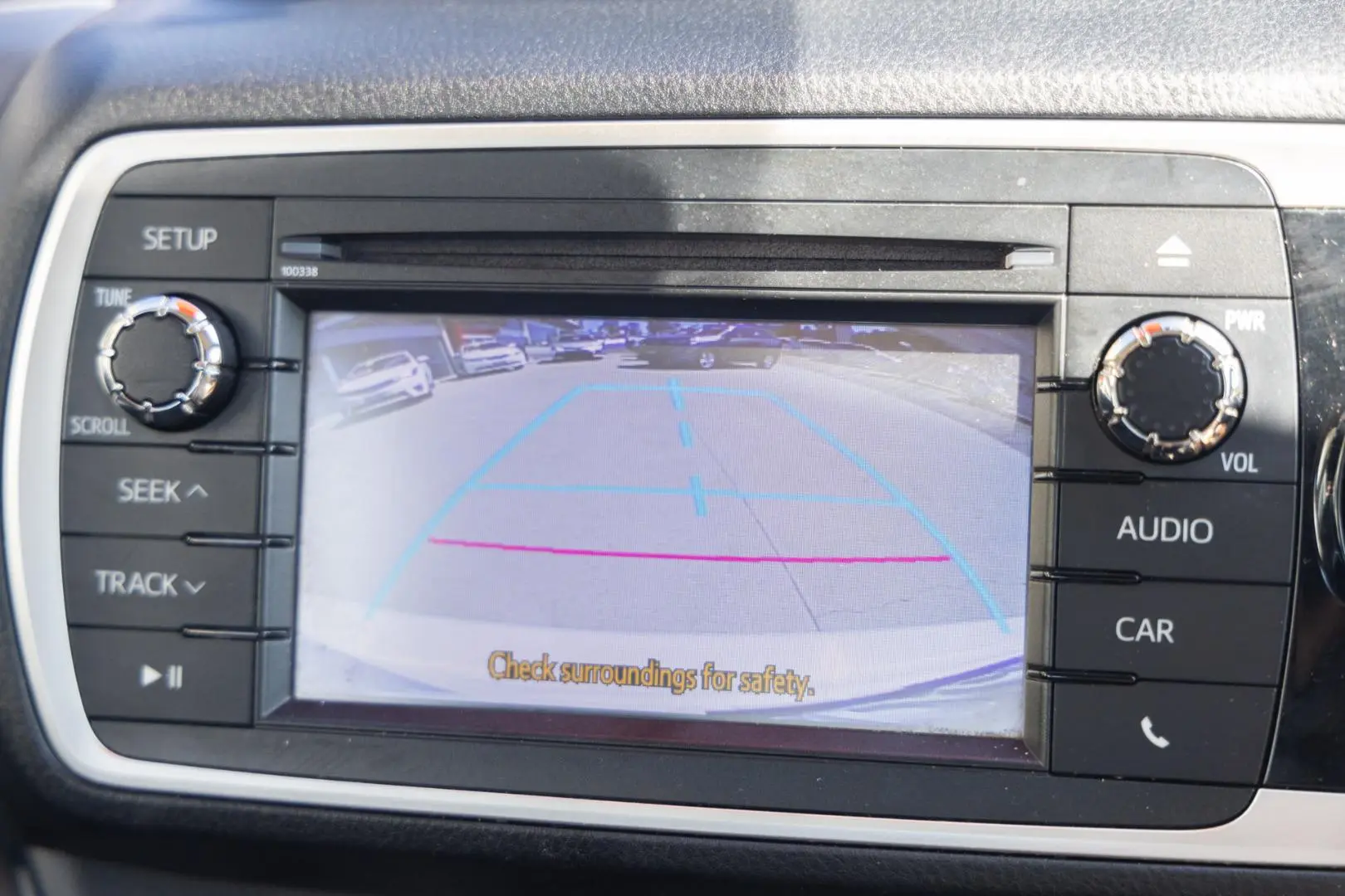 2015 Toyota Yaris Gallery Image 12