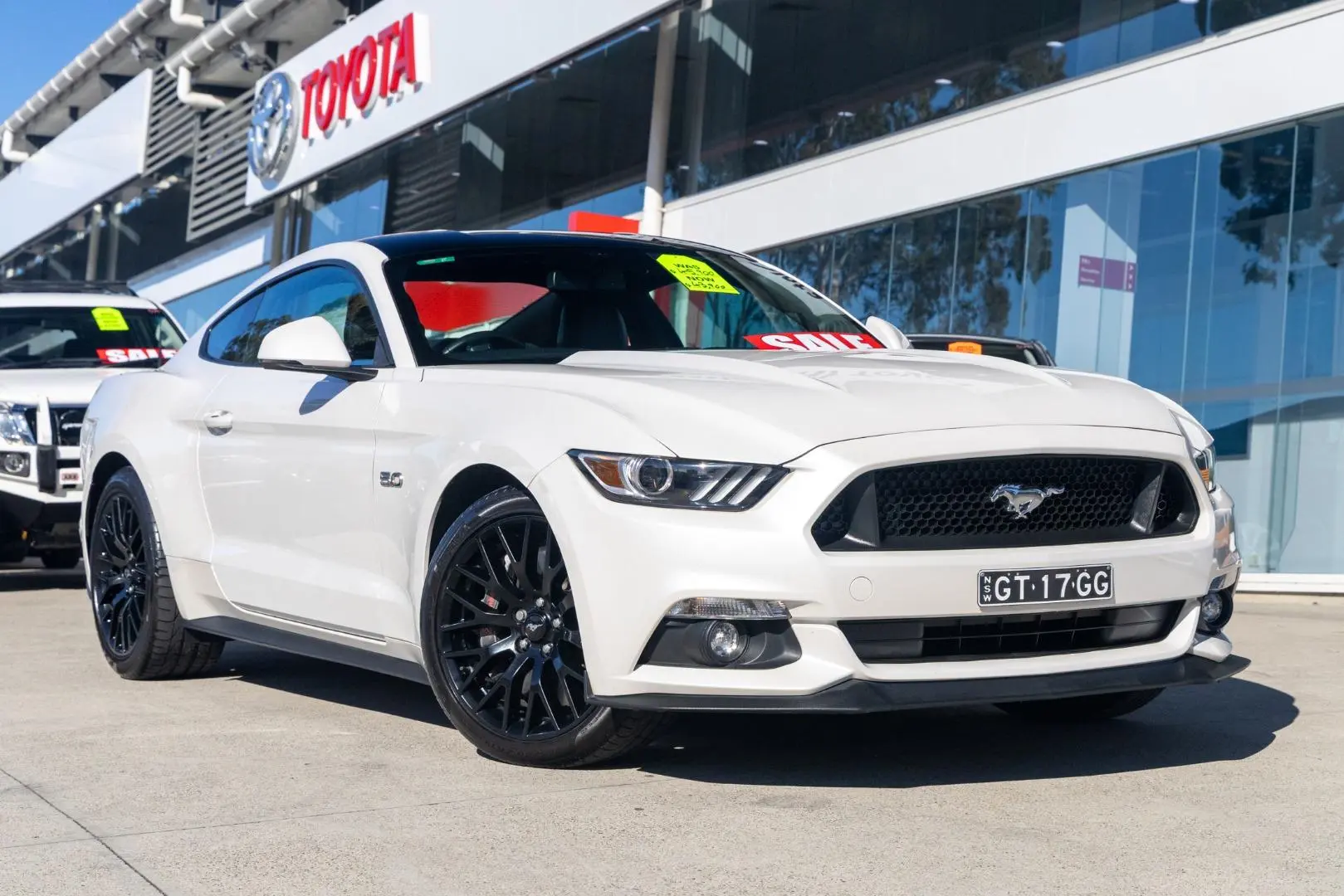 2017 Ford Mustang Gallery Image 1