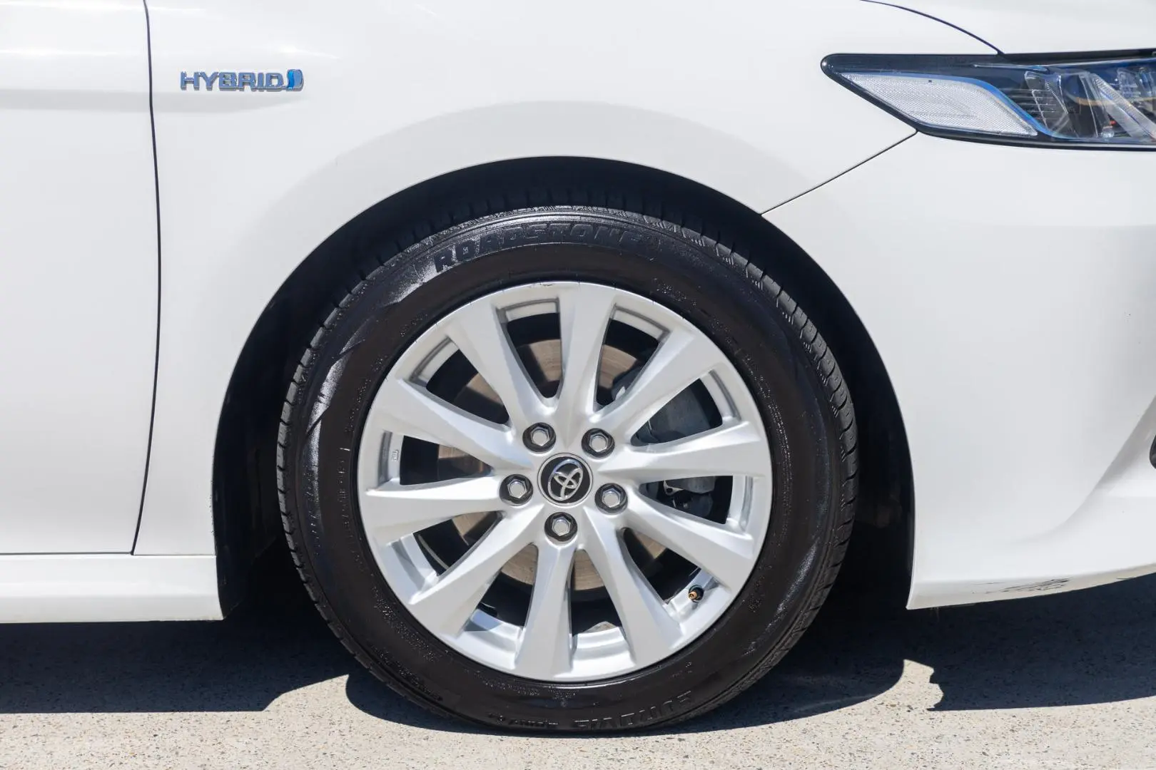 2018 Toyota Camry Gallery Image 21