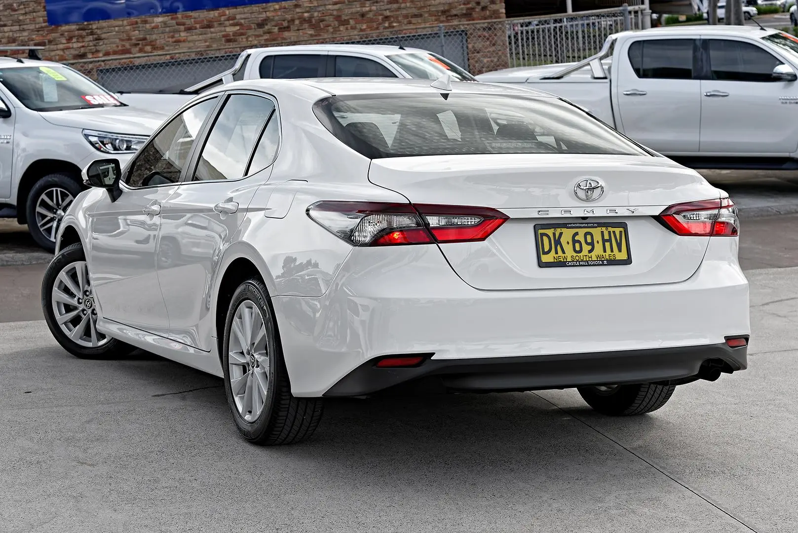 2024 Toyota Camry Gallery Image 2