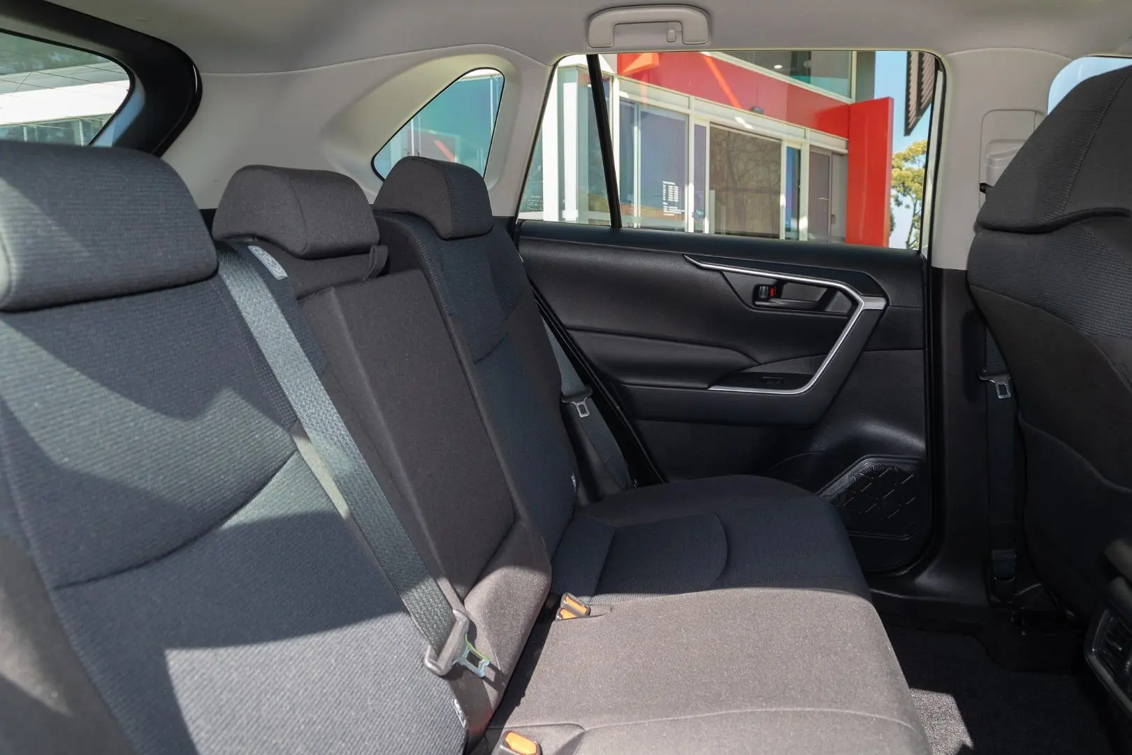 2021 Toyota RAV4 Gallery Image 9