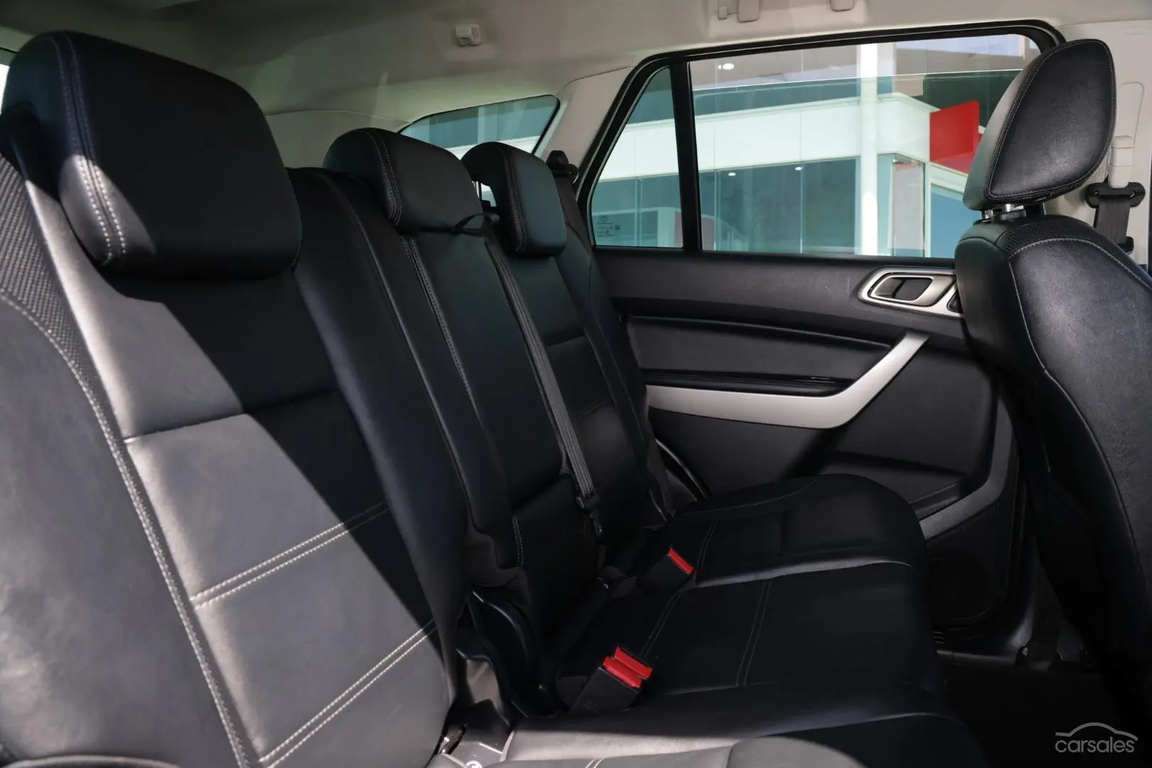 2019 Ford Everest Image 9