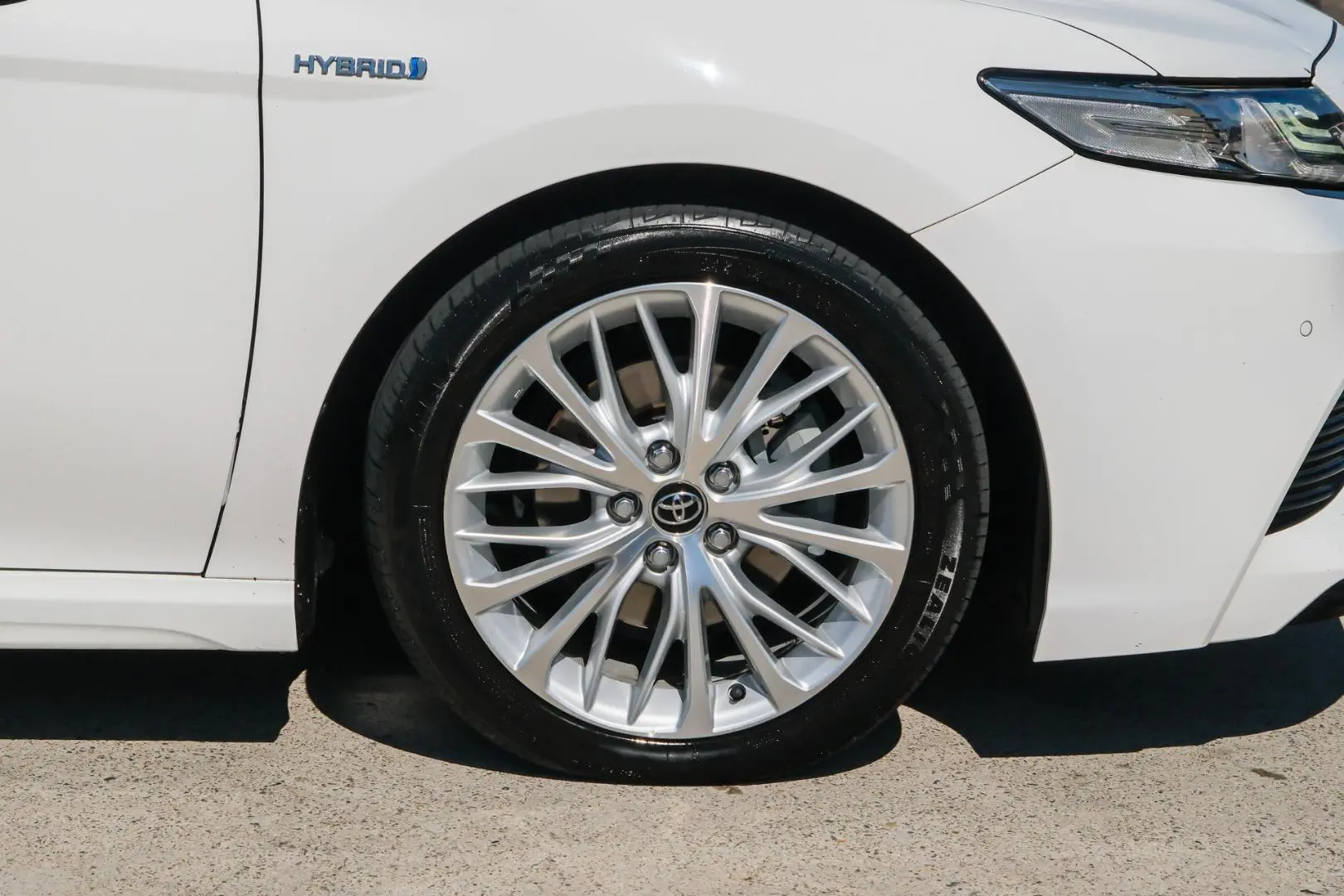 2018 Toyota Camry Gallery Image 21