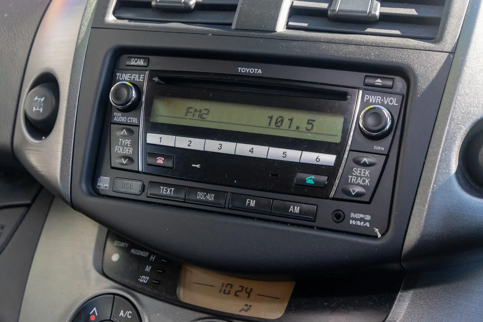 2010 Toyota RAV4 Gallery Image 14
