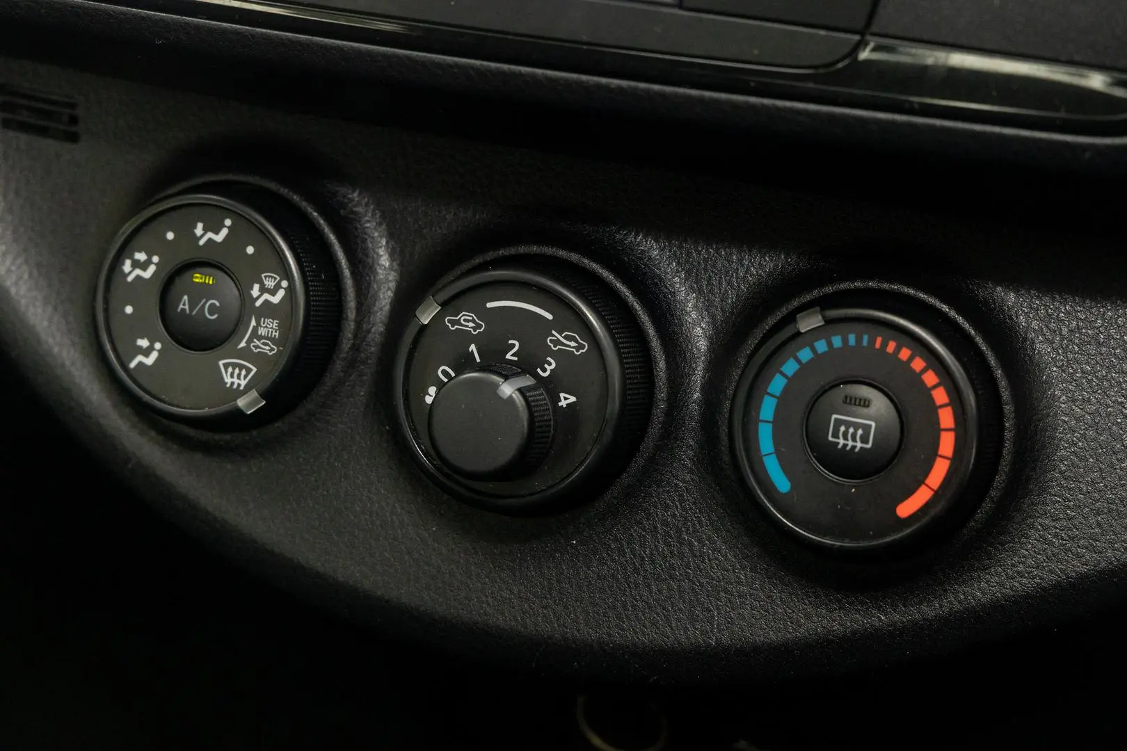 2019 Toyota Yaris Gallery Image 22