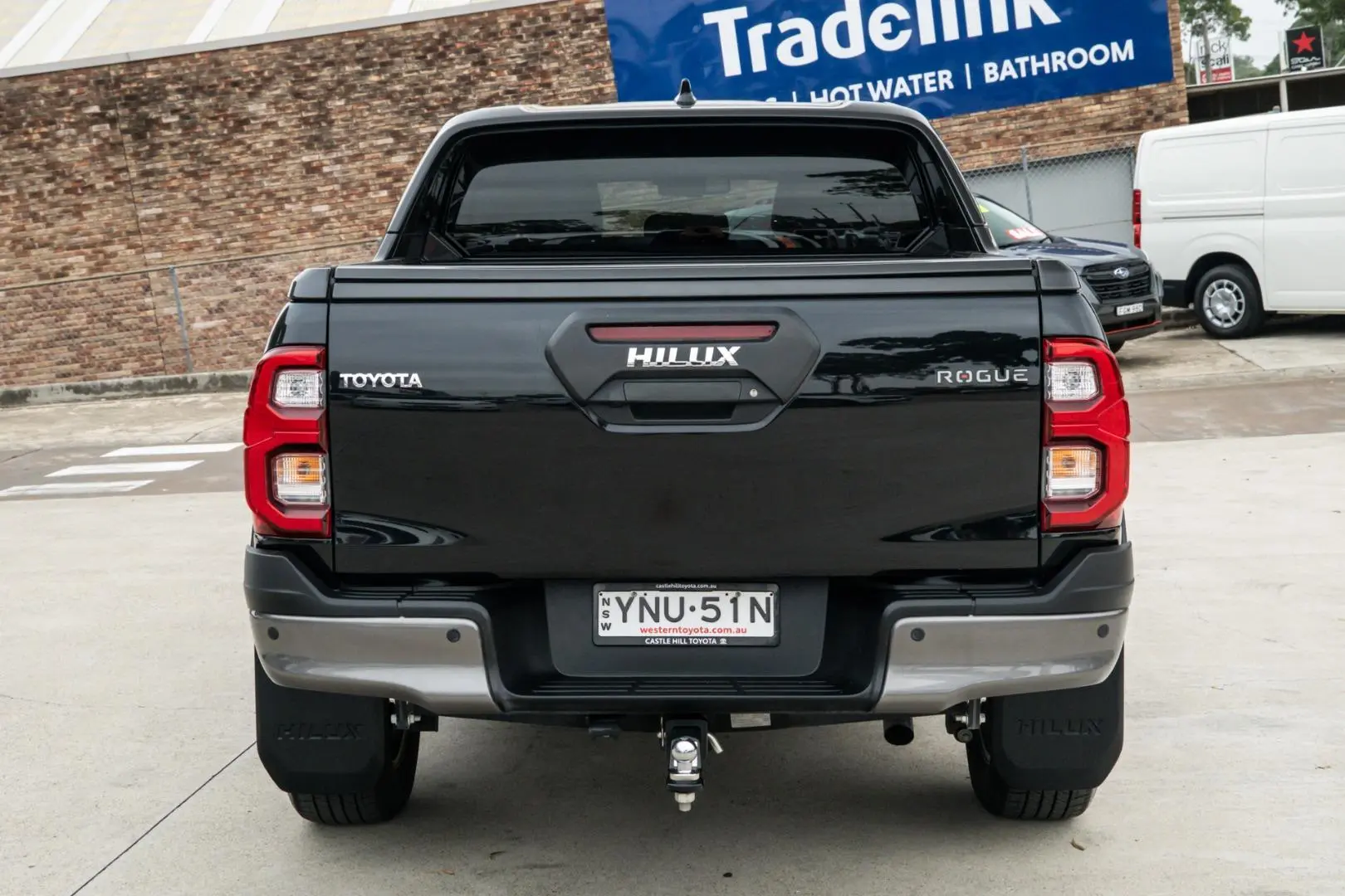 2023 Toyota Hilux Gallery Image 5