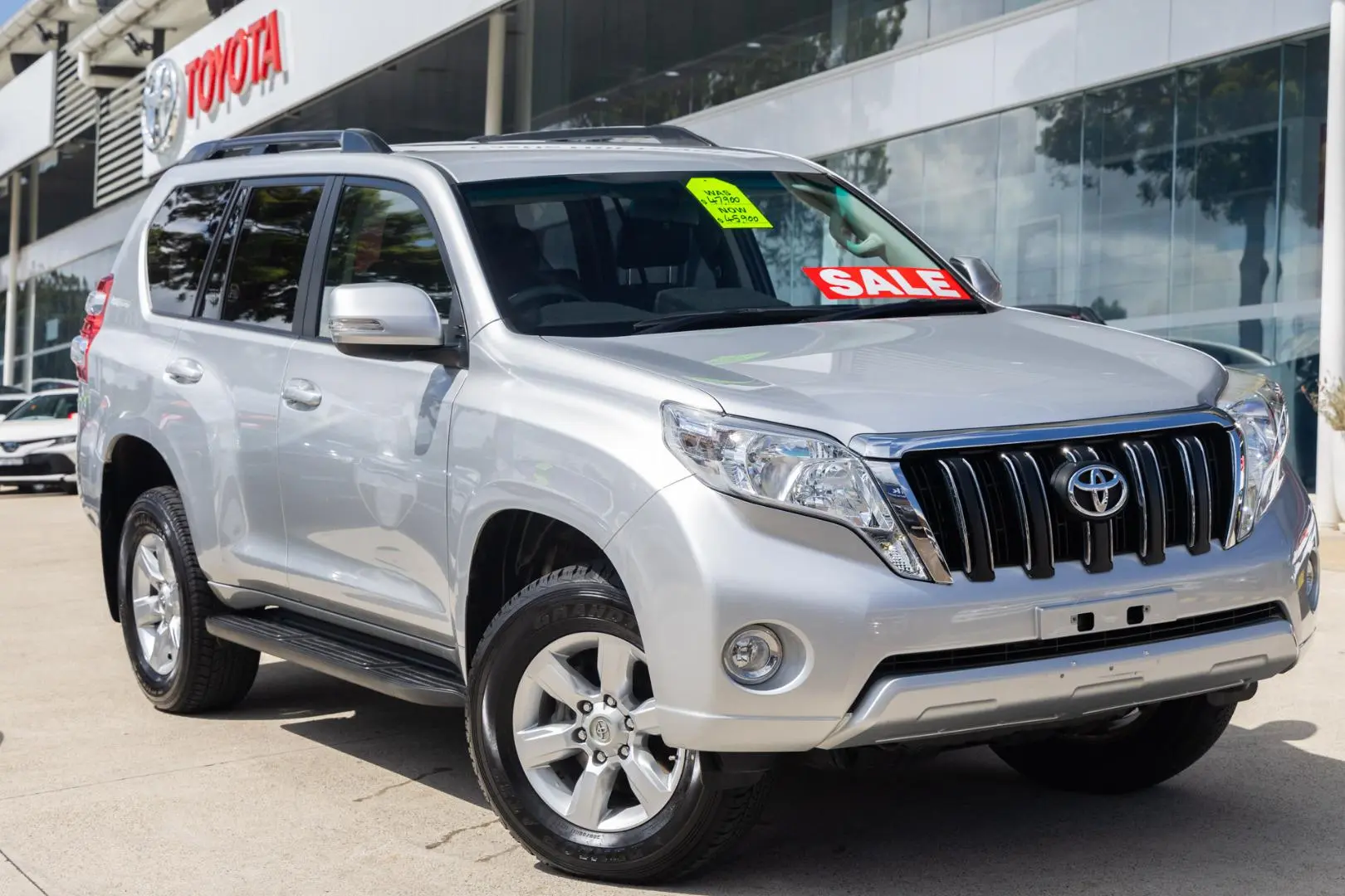 2017 Toyota Landcruiser Prado Gallery Image 1