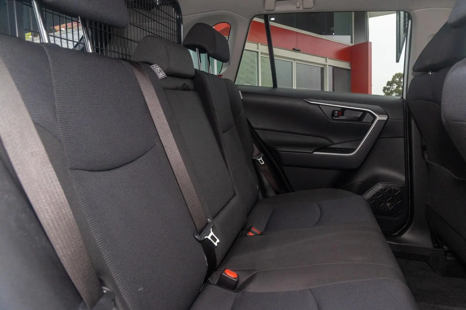 2022 Toyota RAV4 Gallery Image 9
