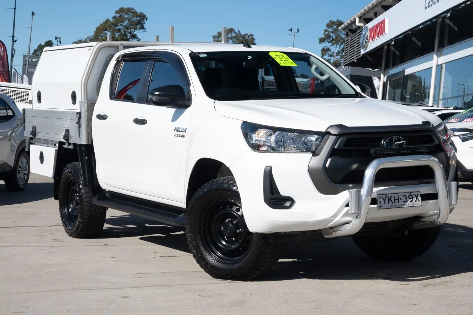 2021 Toyota Hilux Gallery Image 1