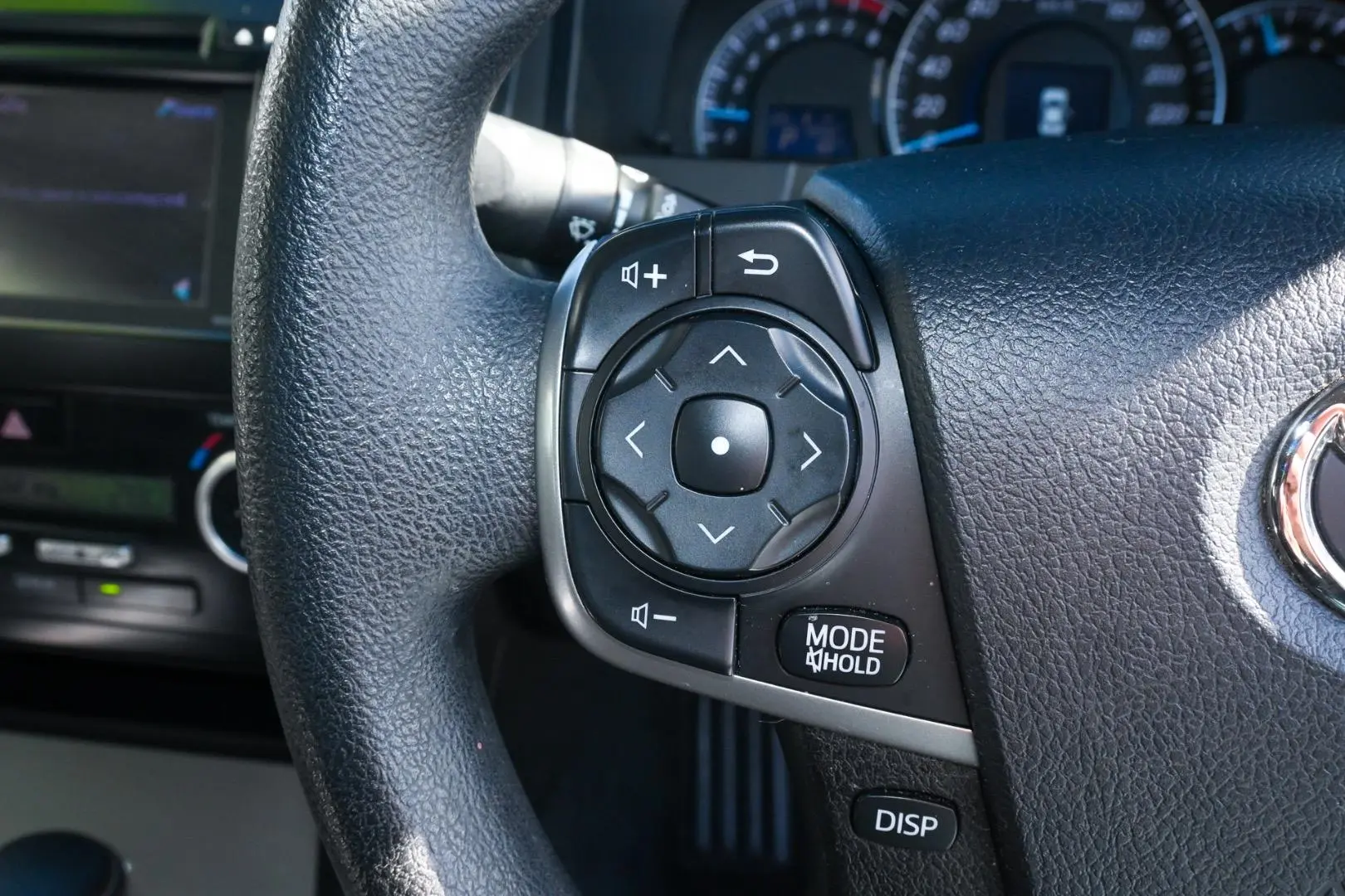 2014 Toyota Aurion Gallery Image 12