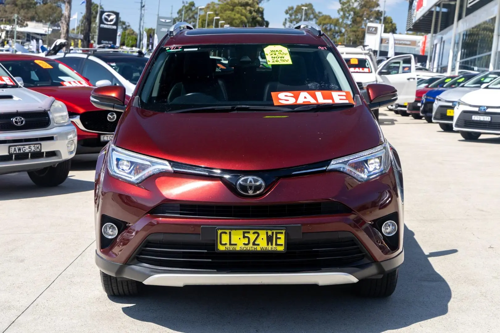 2016 Toyota RAV4 Gallery Image 4