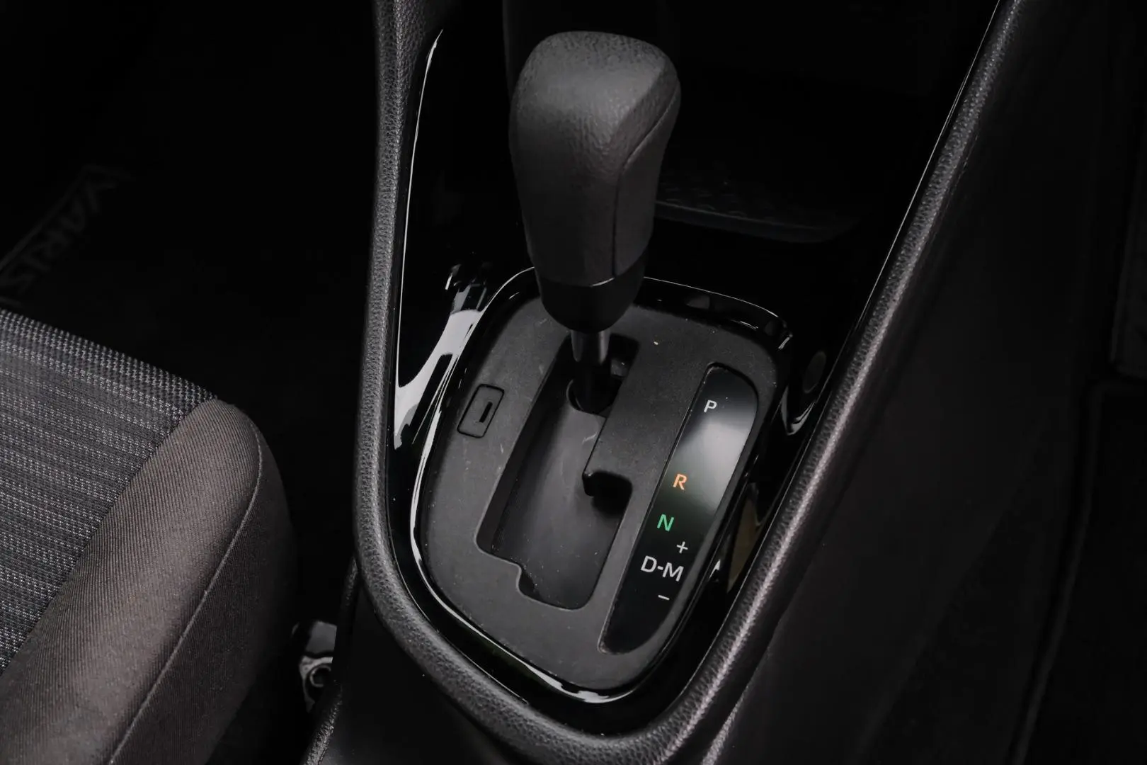 2022 Toyota Yaris Gallery Image 15