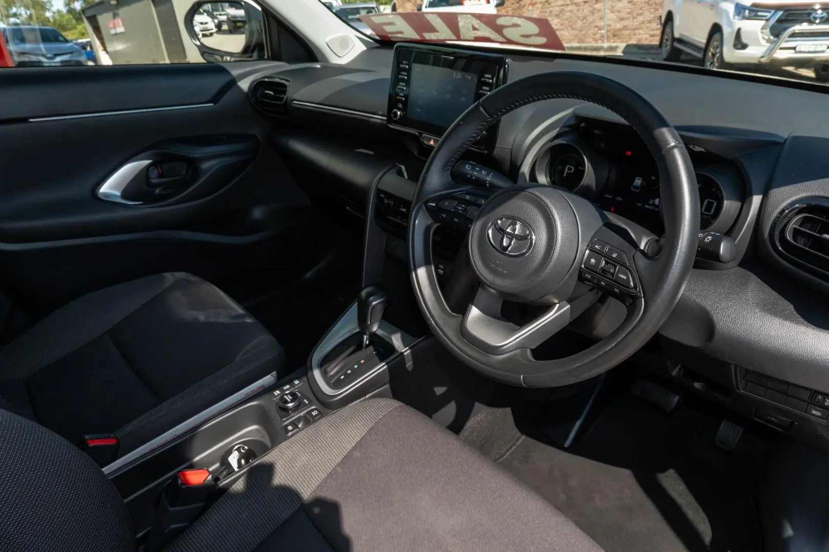 2022 Toyota Yaris Cross Gallery Image 7