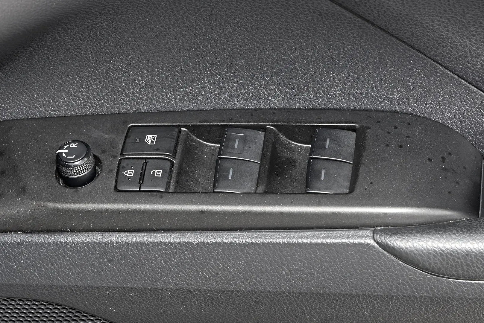 2024 Toyota Camry Gallery Image 16