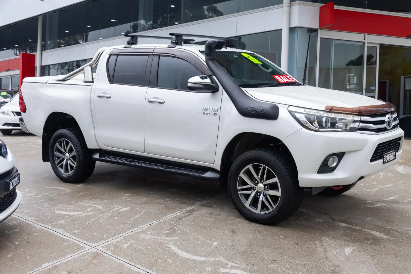 2016 Toyota Hilux Gallery Image 3