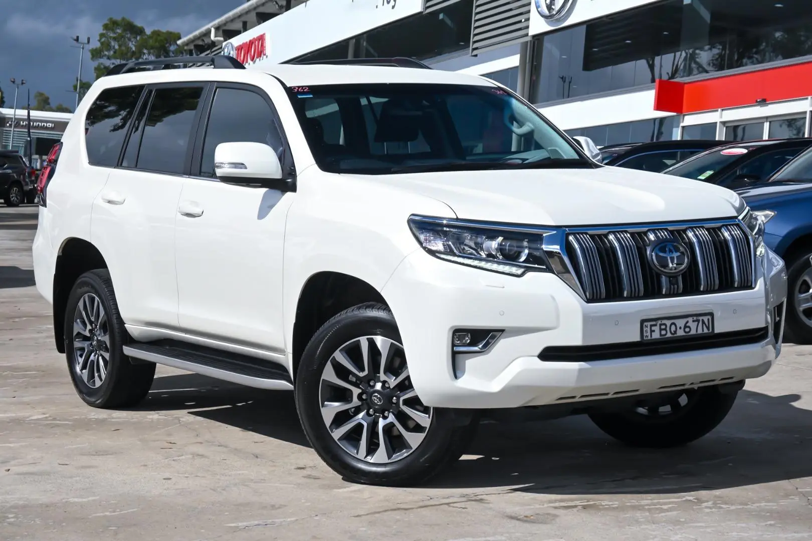 2023 Toyota Landcruiser Prado Image