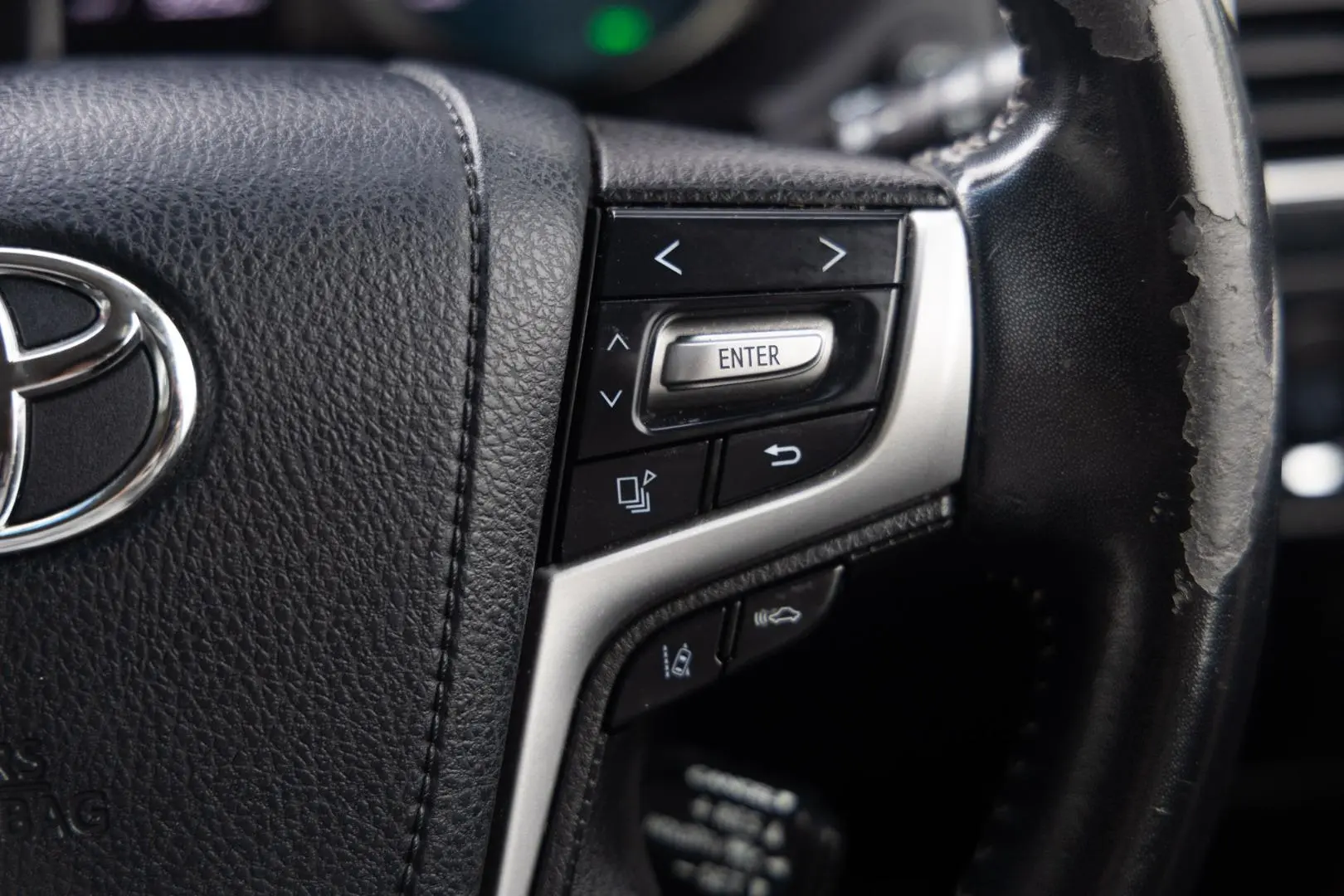 2019 Toyota Landcruiser Prado Gallery Image 15