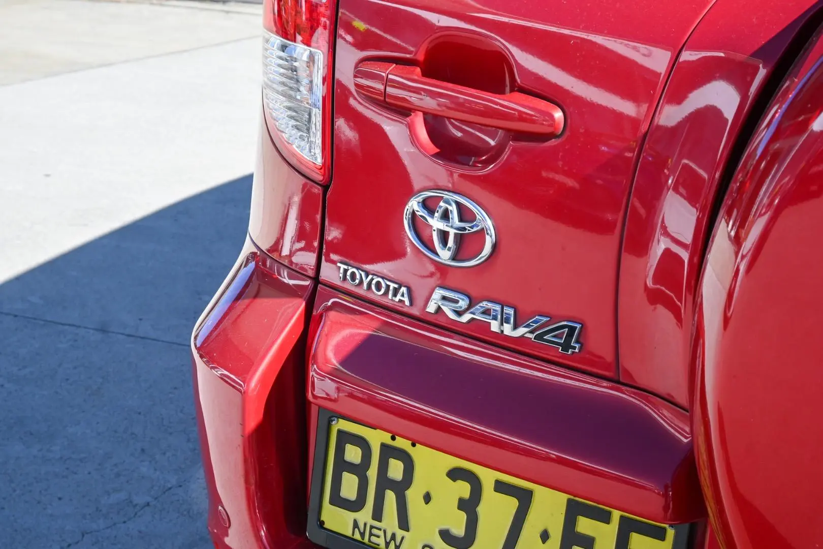 2012 Toyota RAV4 Gallery Image 23