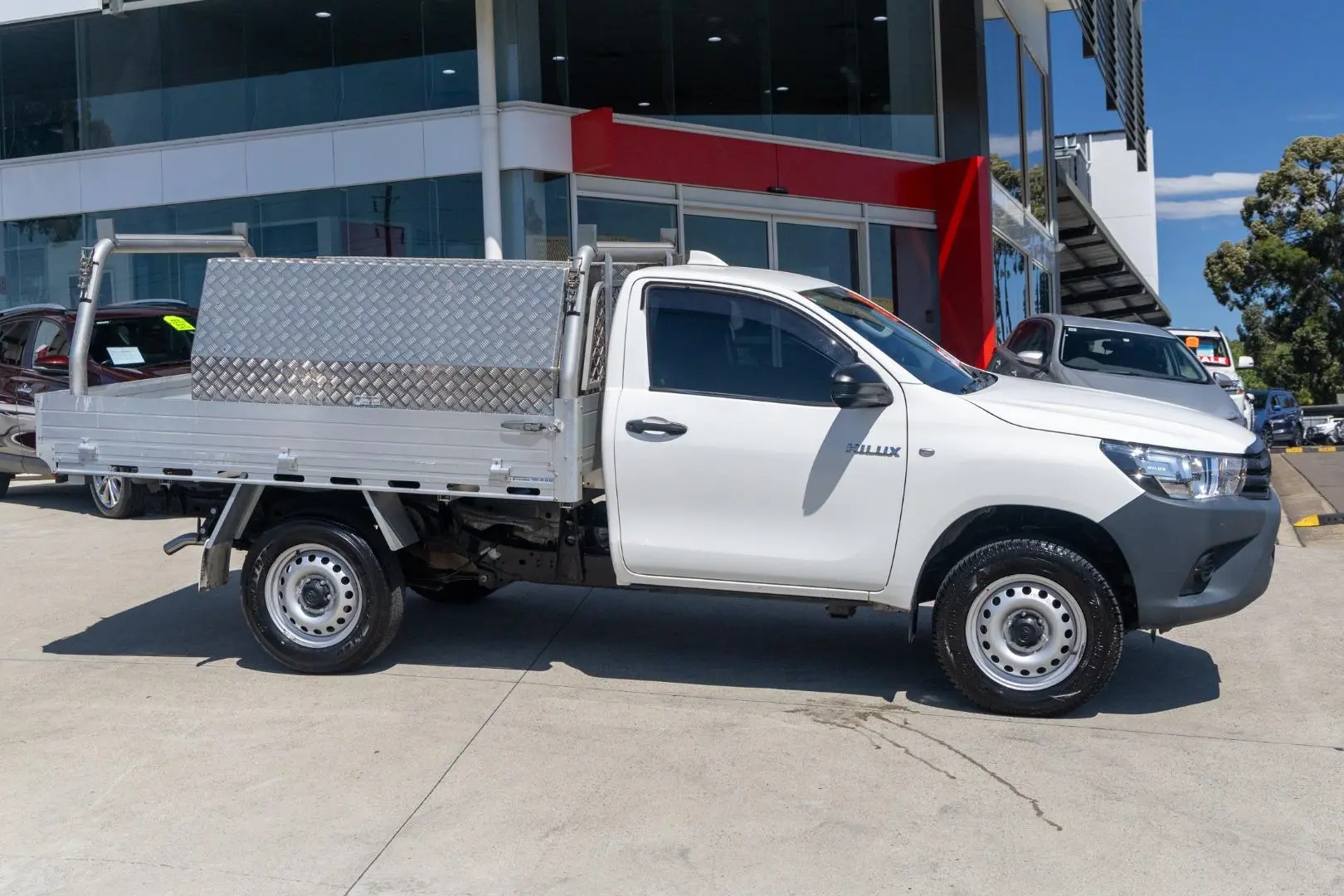 2022 Toyota Hilux Gallery Image 3