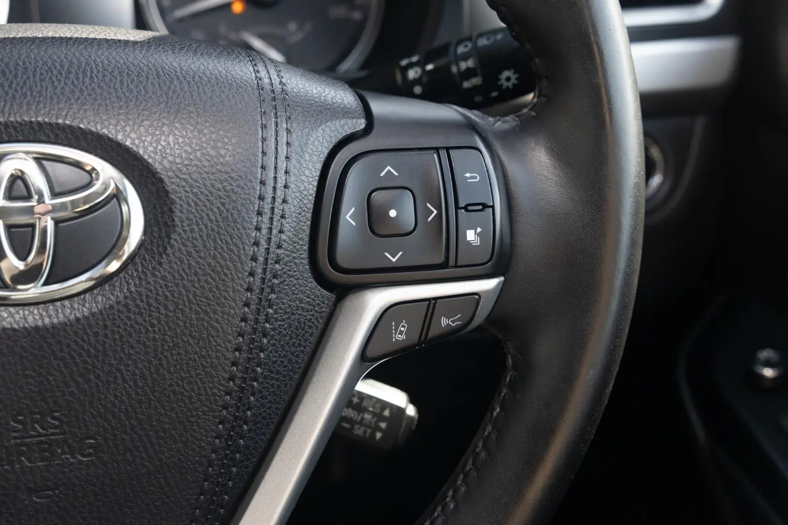 2017 Toyota Kluger Gallery Image 12