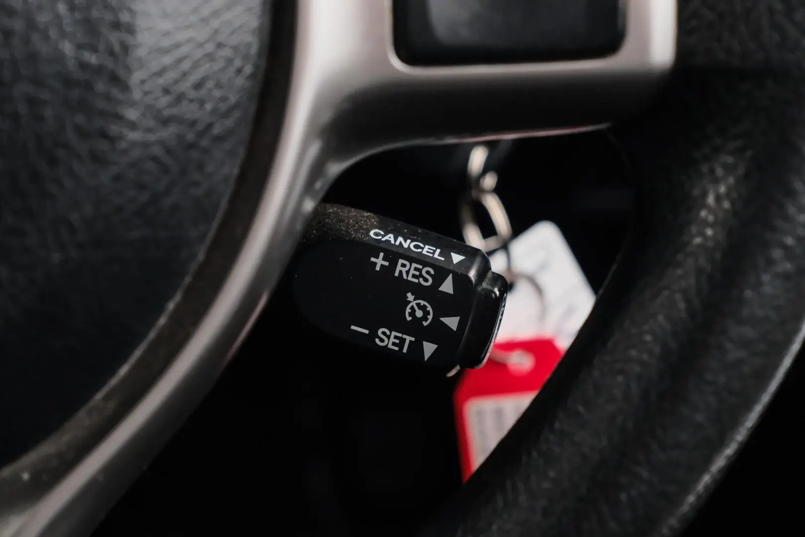 2016 Toyota Yaris Gallery Image 17