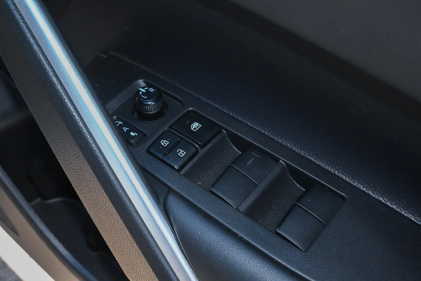 2022 Toyota Corolla Cross Gallery Image 10