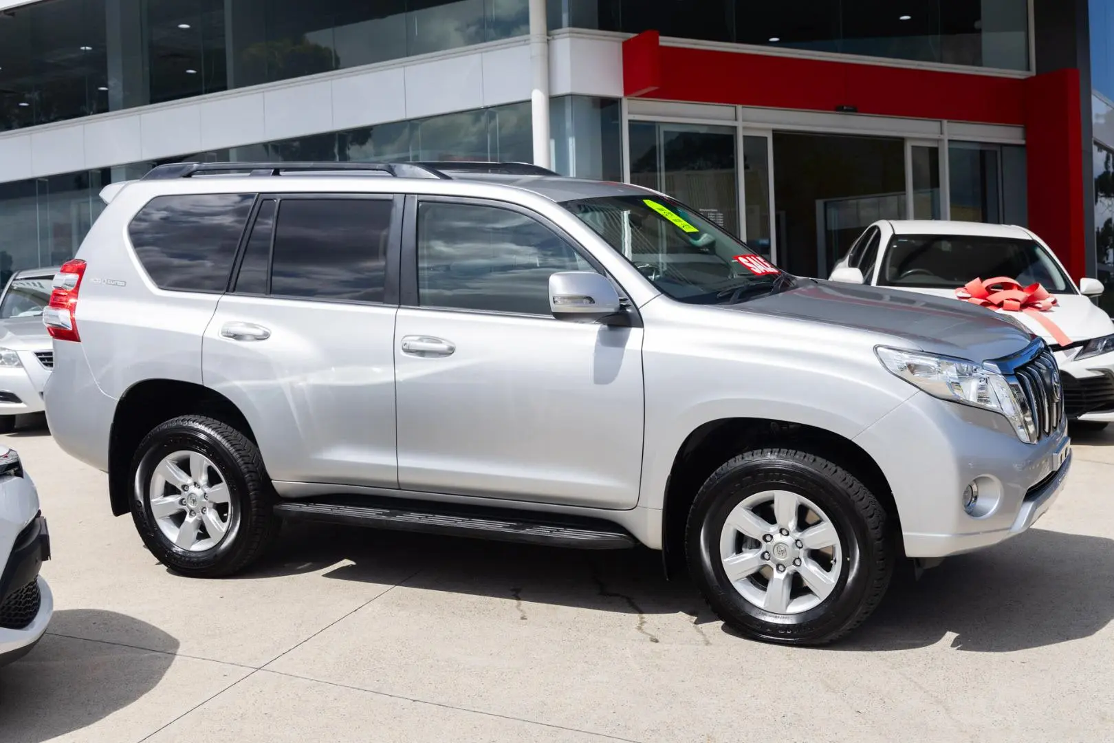 2017 Toyota Landcruiser Prado Gallery Image 3