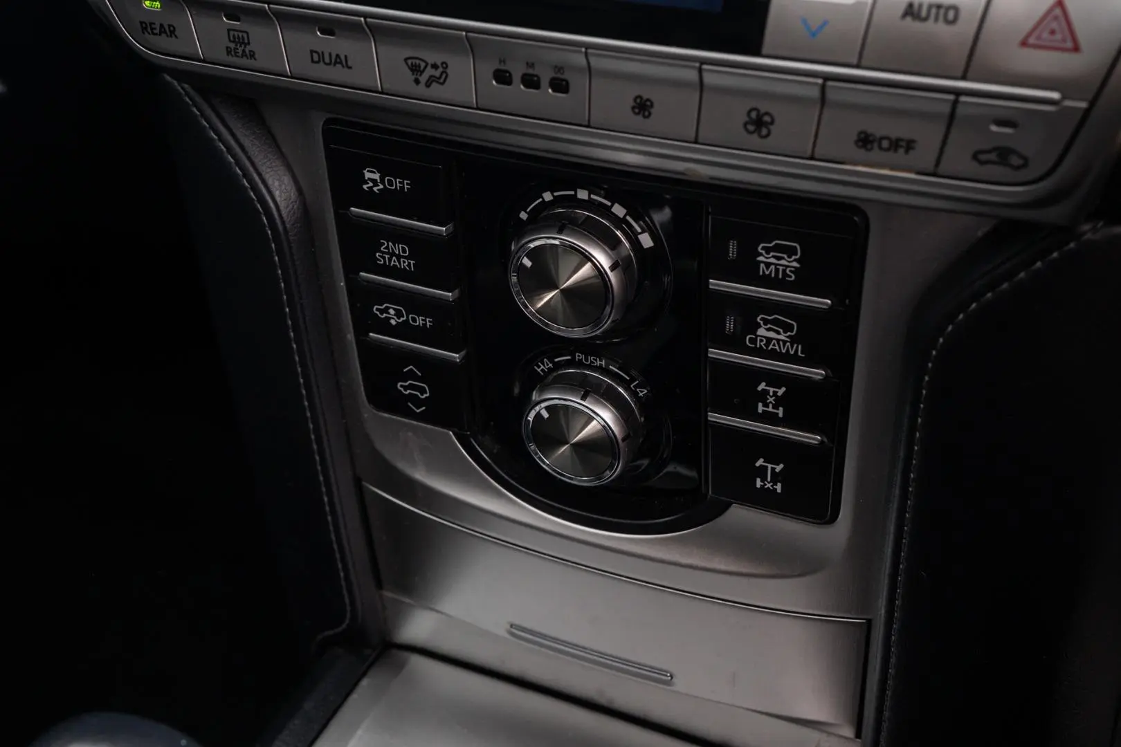 2020 Toyota Landcruiser Prado Gallery Image 13