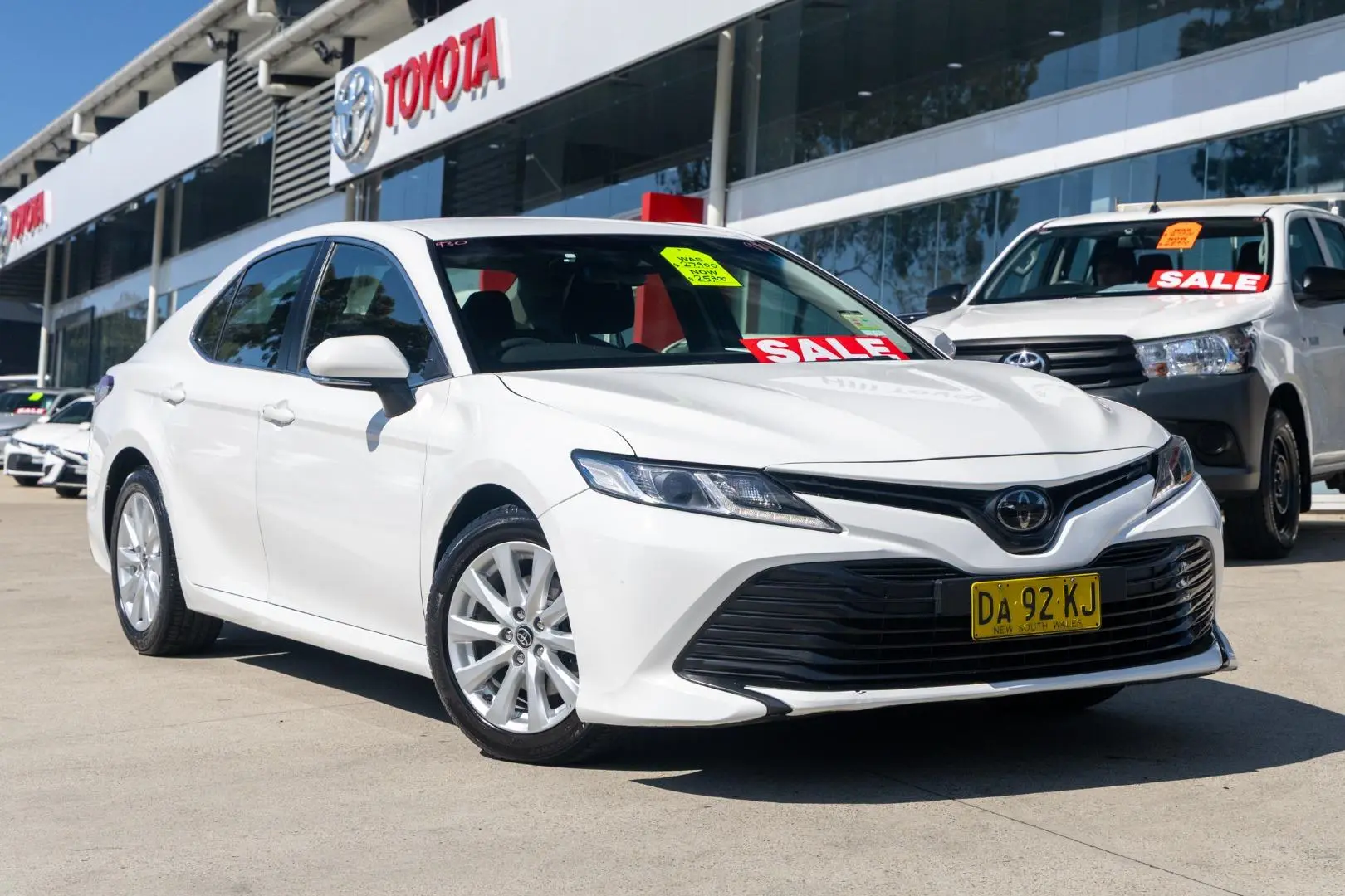 2021 Toyota Camry Gallery Image 1