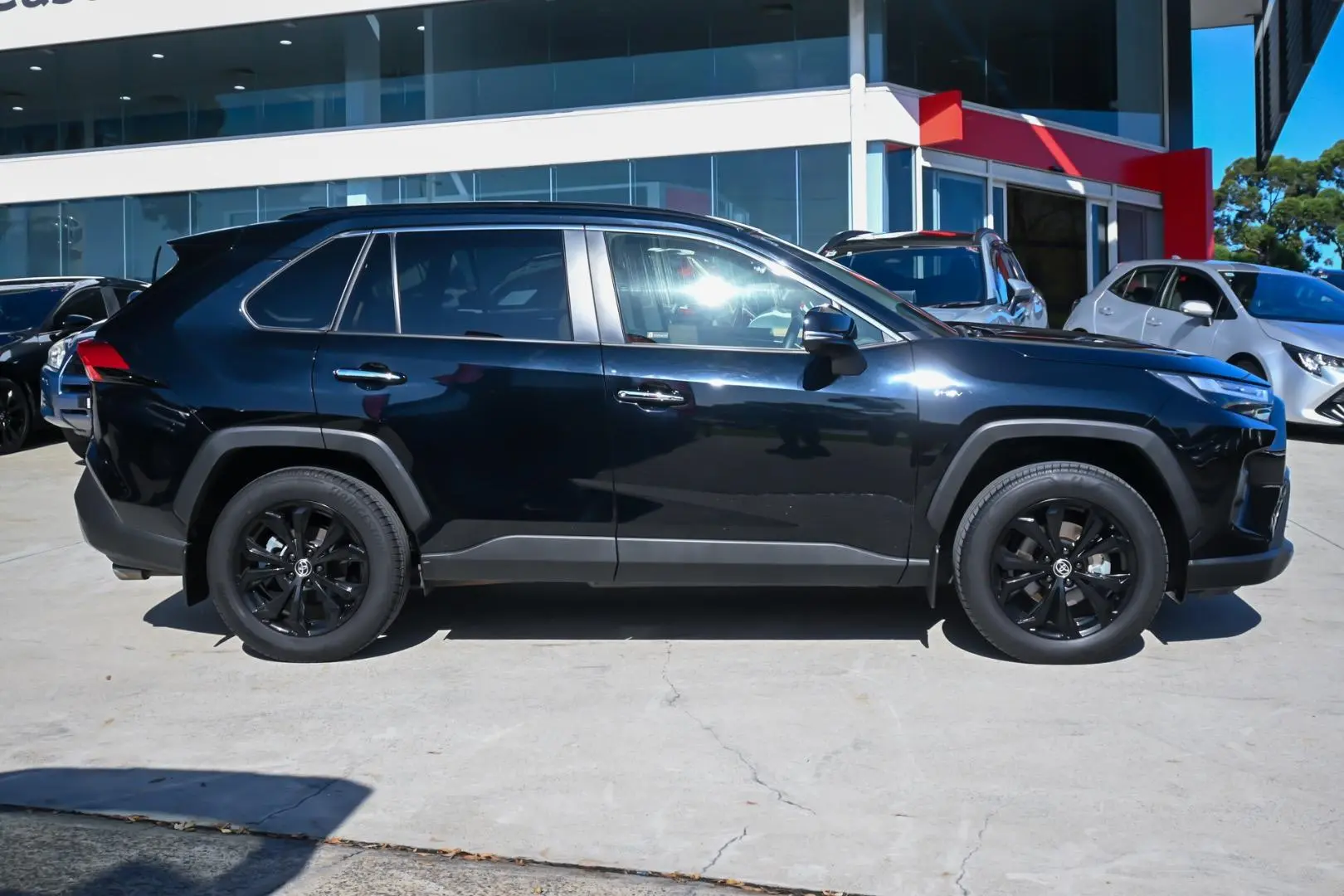 2025 Toyota RAV4 Gallery Image 3
