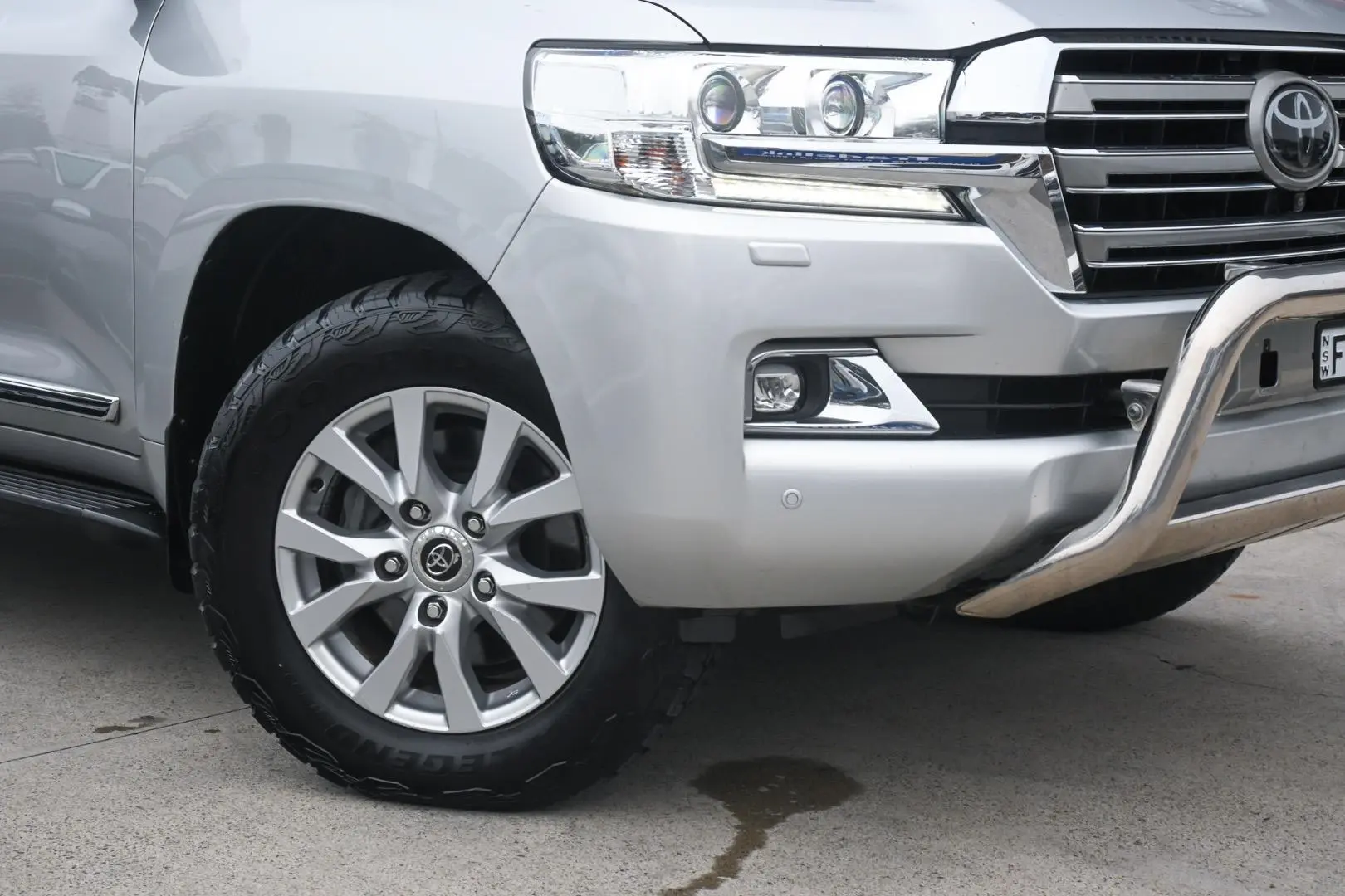 2018 Toyota Landcruiser Gallery Image 6