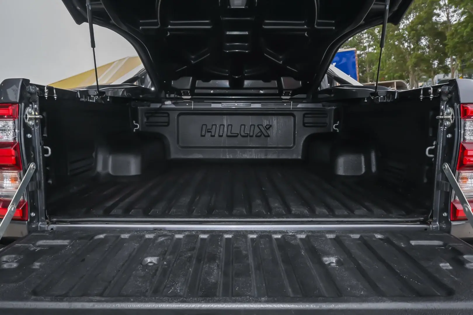 2022 Toyota Hilux Gallery Image 21