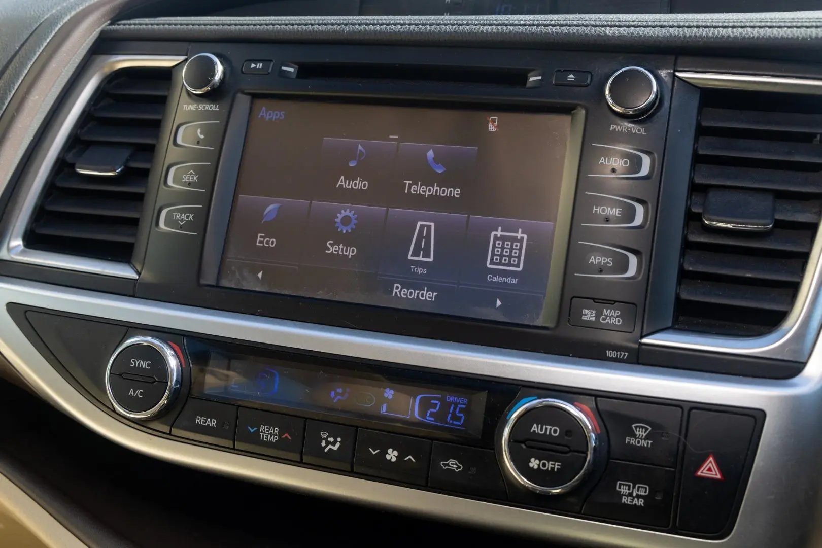 2015 Toyota Kluger Gallery Image 14