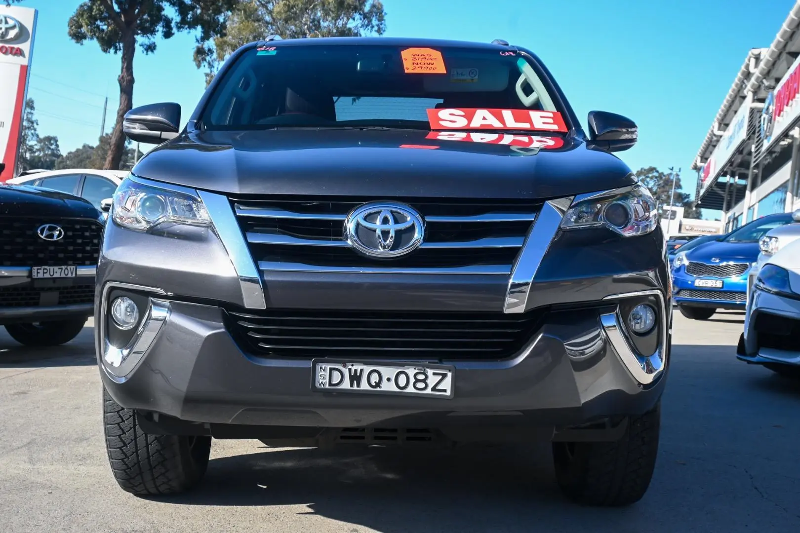 2018 Toyota Fortuner Gallery Image 4