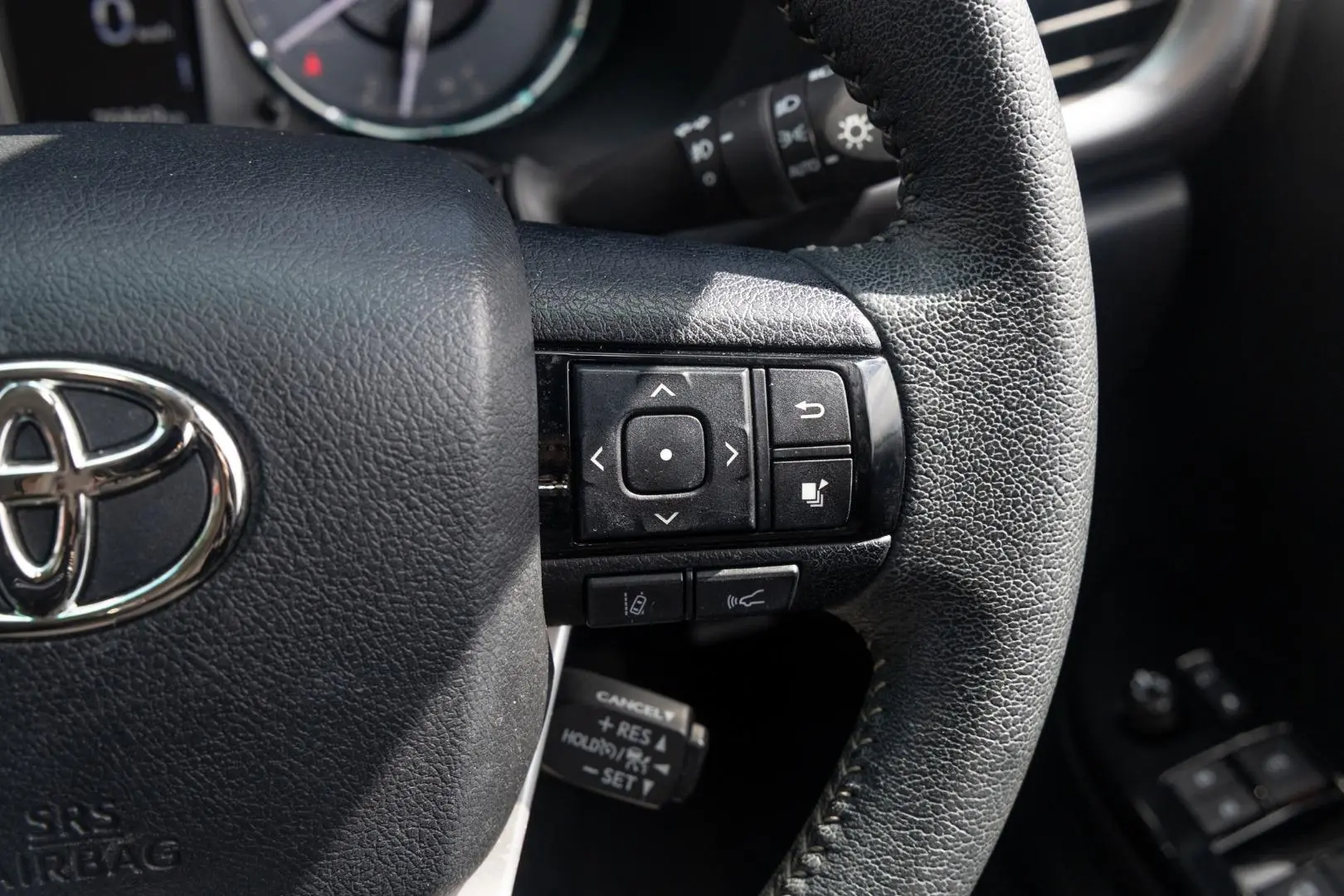 2022 Toyota Hilux Gallery Image 12