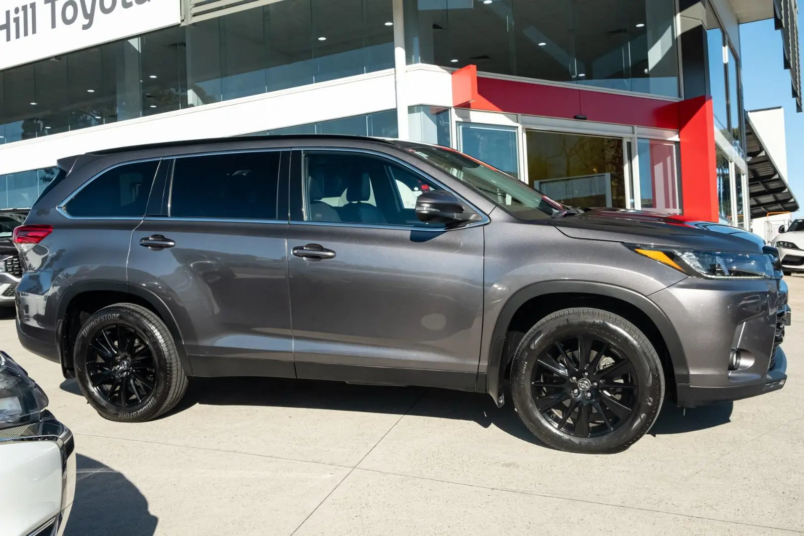 2019 Toyota Kluger Gallery Image 3